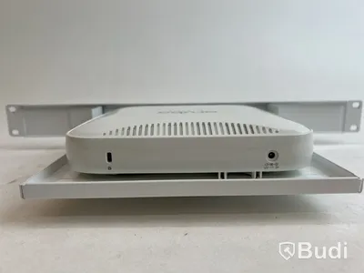 Aruba Networks 7005 (RW) 16 AP Controller