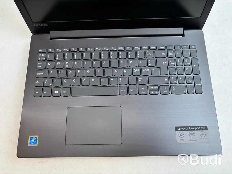Dator Lenovo IdeaPad 330-15IKB. OBS! Inget OS