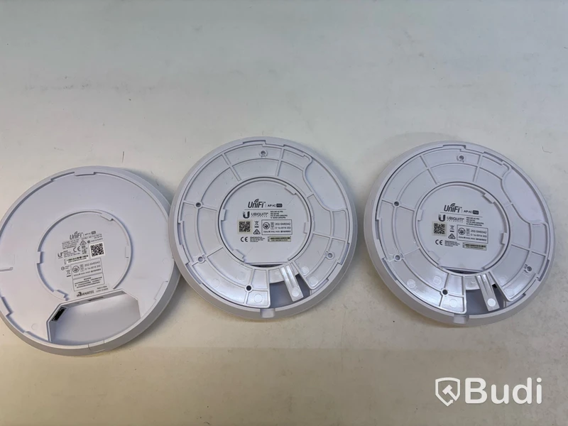 3 st. Ubiquiti Unifi AP-AC Pro