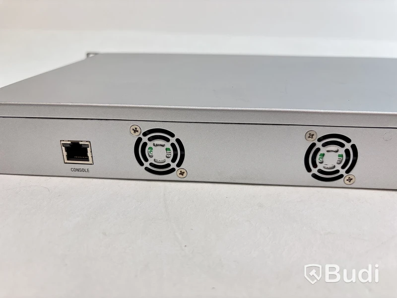 Ubiquiti 16-port Switch