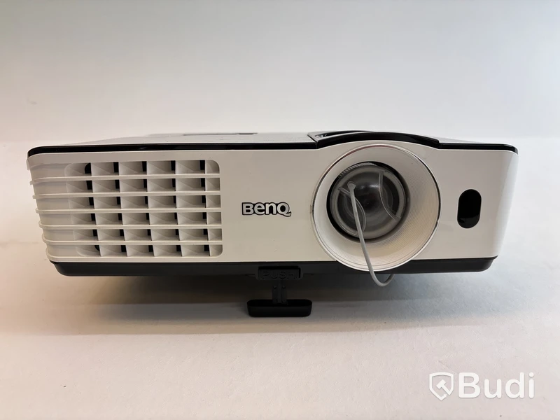 BenQ Projektor TH681+