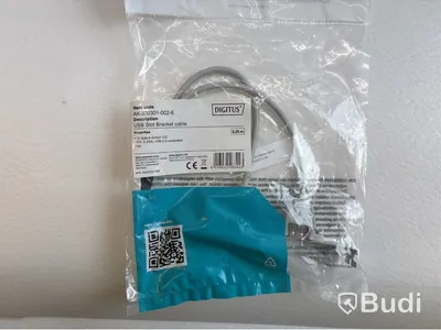 Parti med DIGITUS USB Slot Bracket Kablar