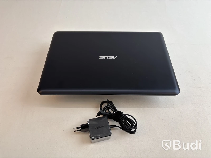 Dator Asus E502S. OBS! Inget OS