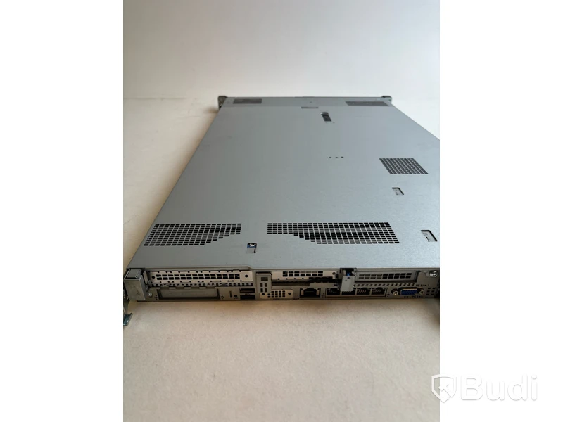 Server HPE ProLiant DL360 Gen10. Obs! Inga hårddiskar