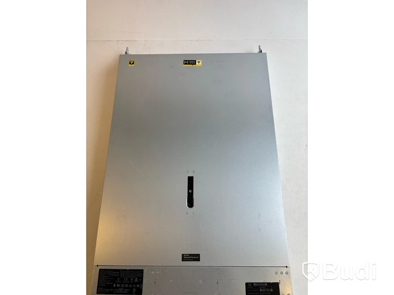 Server HPE ProLiant DL380 Gen10. Obs! Inga hårddiskar