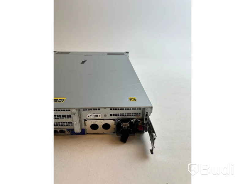 Server HPE ProLiant DL380 Gen10. Obs! Inga hårddiskar
