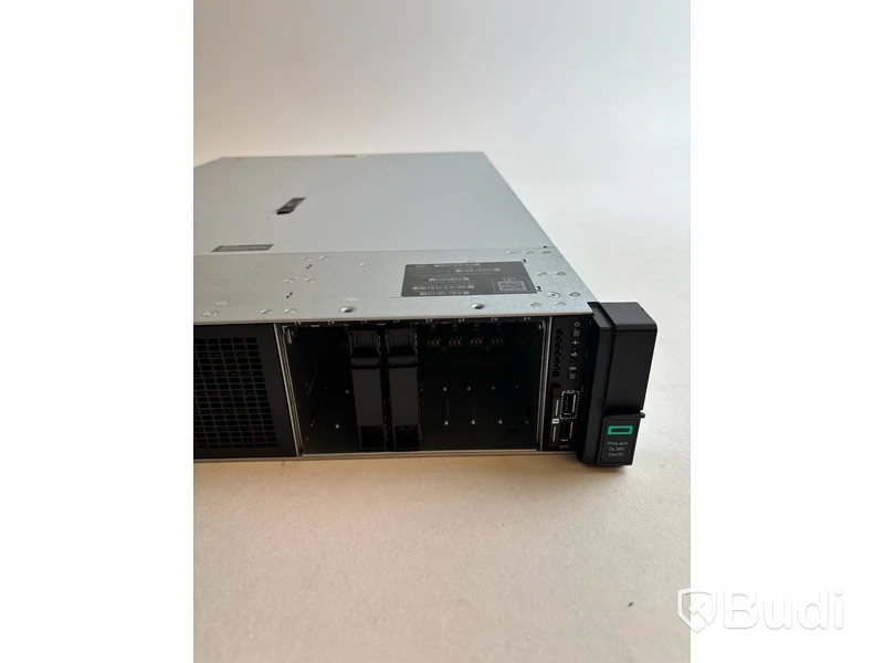 Server HPE ProLiant DL380 Gen10. Obs! Inga hårddiskar