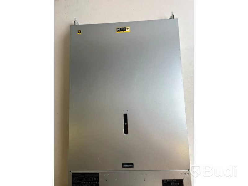 Server HPE ProLiant DL380 Gen10. Obs! Inga hårddiskar