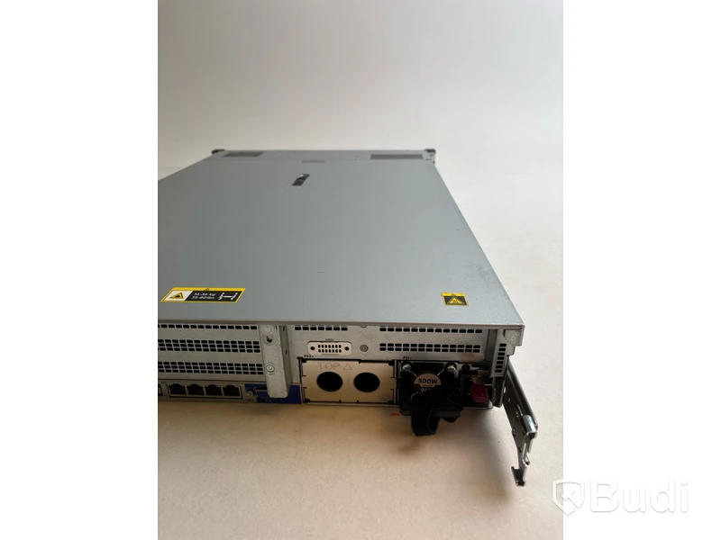 Server HPE ProLiant DL380 Gen10. Obs! Inga hårddiskar