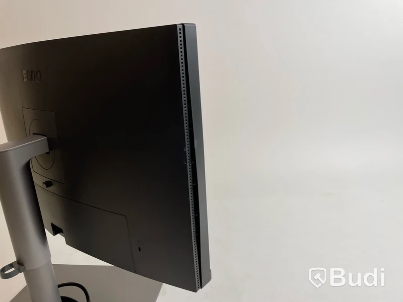 Datorskärm BenQ PD2720U 4K. OBS! Defekt skärm.
