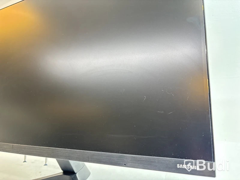 Datorskärm Samsung F27T354FHU. OBS! Repad skärm