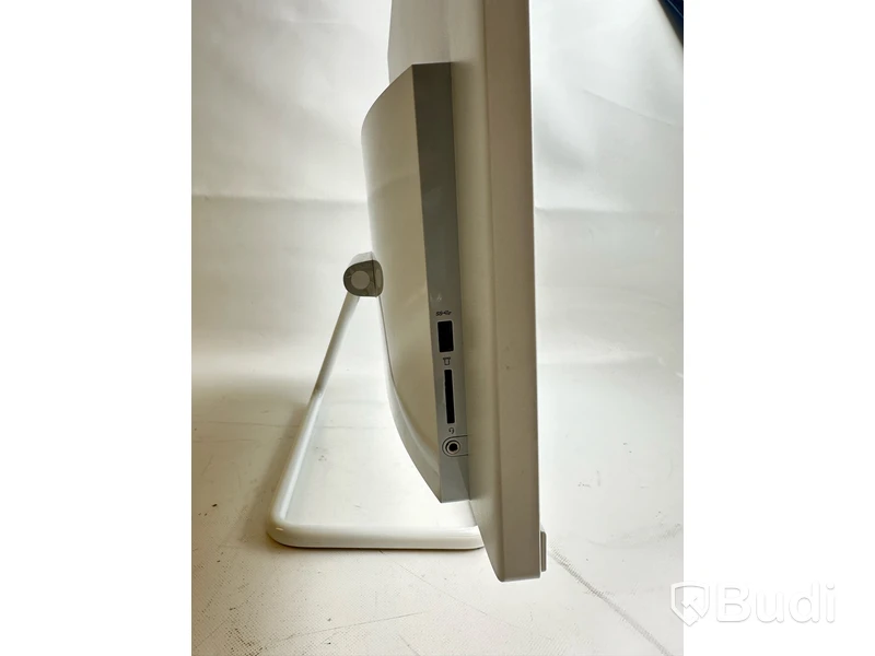 Dator Lenovo IdeaCenter AIO 3 24 tum inkl. tagentbord och musmatta