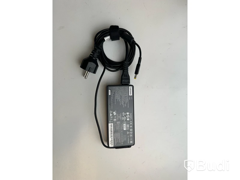 Dator Lenovo IdeaCenter AIO 3 24 tum inkl. tagentbord och musmatta
