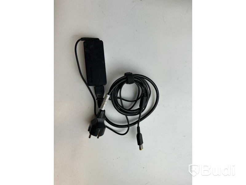 Dator Lenovo IdeaCenter AIO 3 24 tum inkl. tagentbord och musmatta