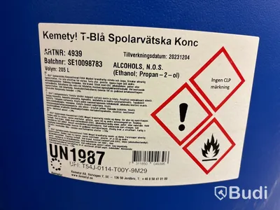 Ca 150 liter spolarvätska med pumpar