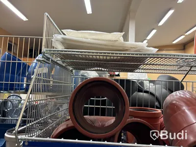 3 st hyllor med rördelar & rörkopplingar