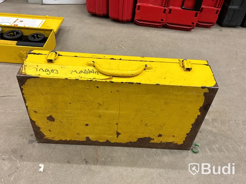 Pressmaskin Rems Mini-Press med 6 st pressbackar