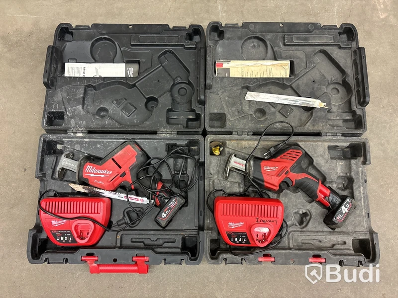 2 st kompakta tigersågar Milwaukee M12 CHZ