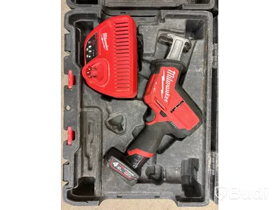 2 st kompakta tigersågar Milwaukee M12 CHZ