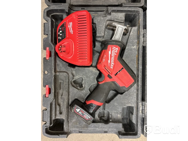 2 st kompakta tigersågar Milwaukee M12 CHZ