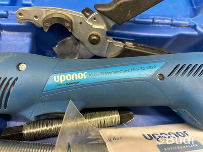 Pressverktyg Uponor Mini 32 med 4 st pressbackar