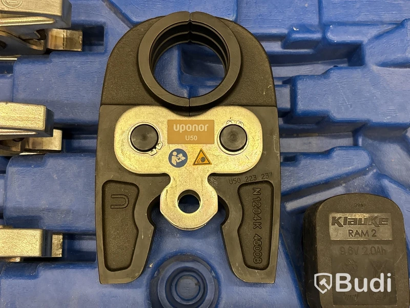 Pressverktyg Uponor Mini 32 med 5 st pressbackar