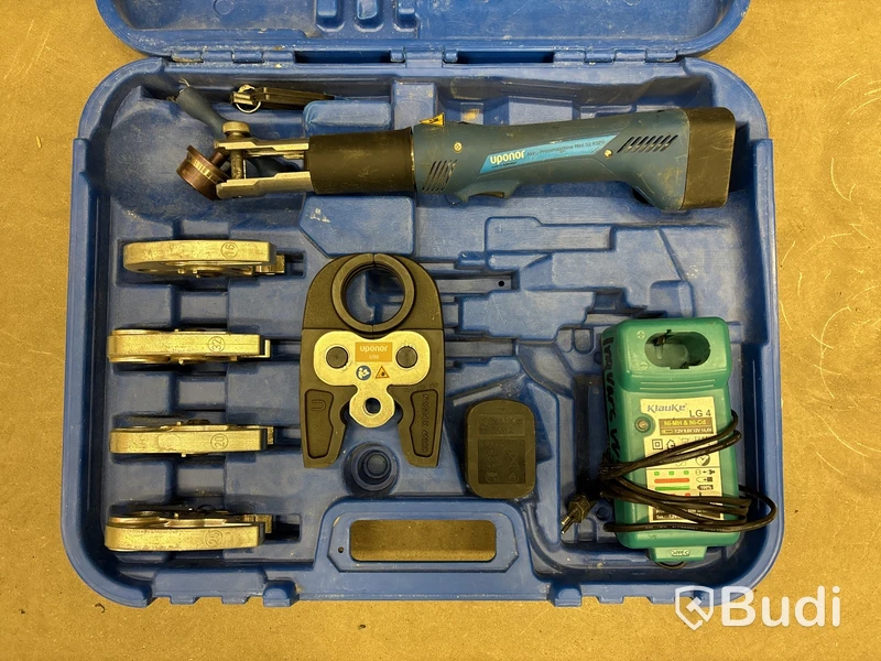 Pressverktyg Uponor Mini 32 med 5 st pressbackar