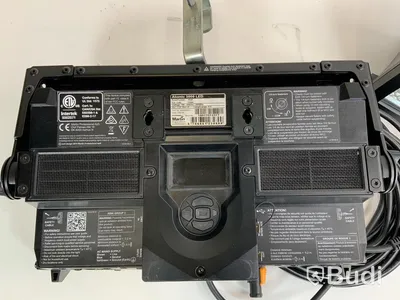 2st Martin Atomic 3000 LED ink fäste och strömkabel. Ord nypris ca 60 000 för paret