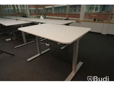 Elektriskt höj och sänkbart skrivbord, ej komplett. B:120cm, D:80cm