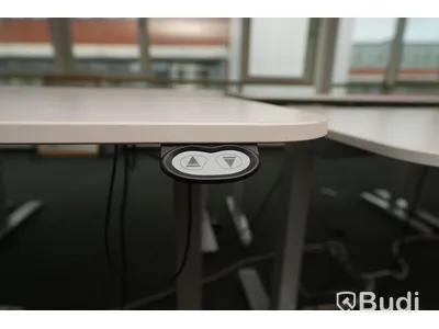 Elektriskt höj och sänkbart skrivbord, Funktionstestat. B:120cm, D:80cm
