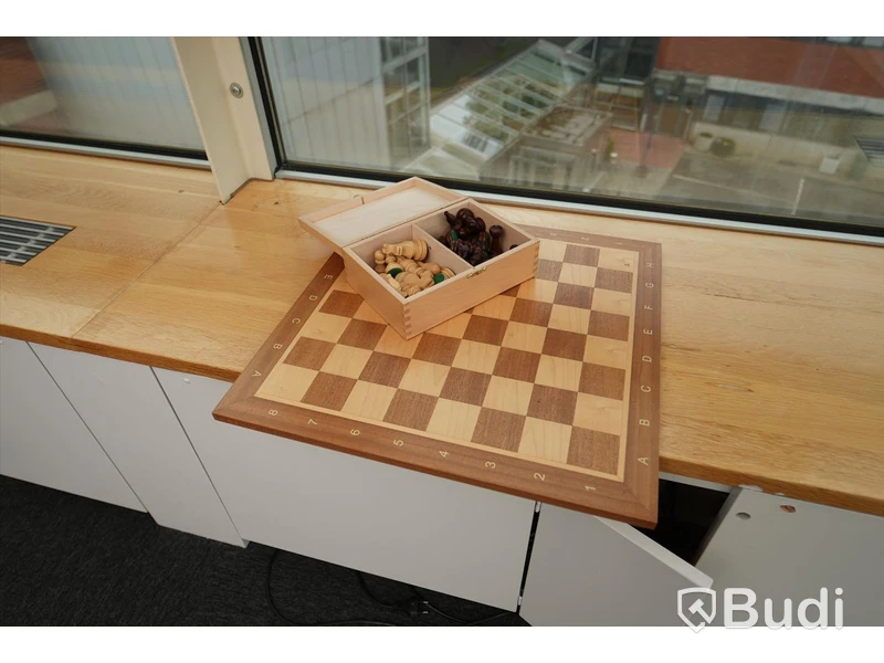 Schackbräde med pjäser