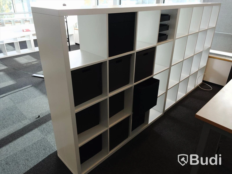 2 st Ikea hyllor hög modell