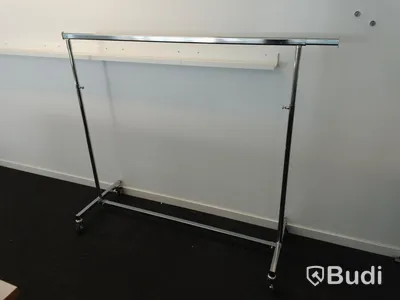 5 st klädhängare på rullhjul - justerbar höjd