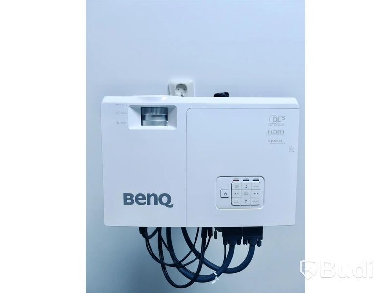 Projektor BENQ MW727 med fjärrkontroll, lampa 2333 tim