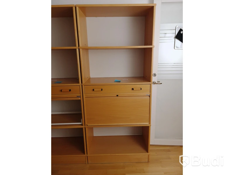 Bokhylla med jalusiskåp Kinnarps 80x40x146, saknar nyckel