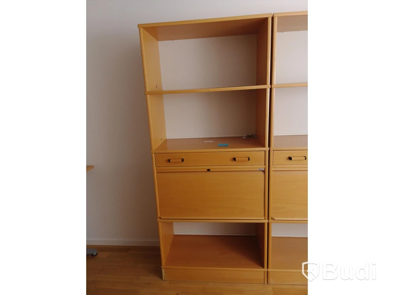Bokhylla med jalusiskåp Kinnarps 80x40x146, saknar nyckel