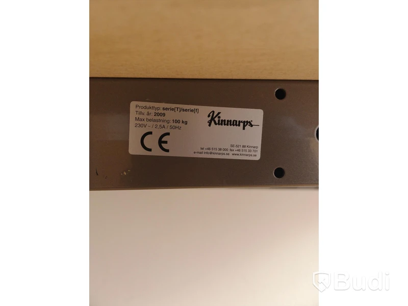 Höj- och sänkbart skrivbord Kinnarps 220x210