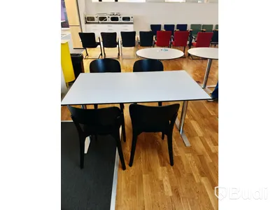 Matbord med 4st stolar 140x80x72 cm