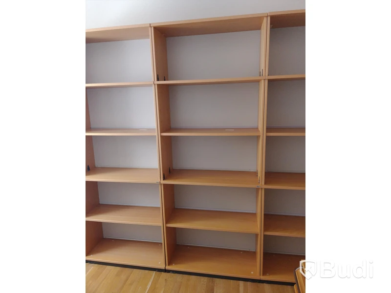 Bokhylla Kinnarps 80x31x203 cm