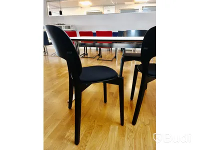 Matbord med 3st stolar 140x80x72 cm