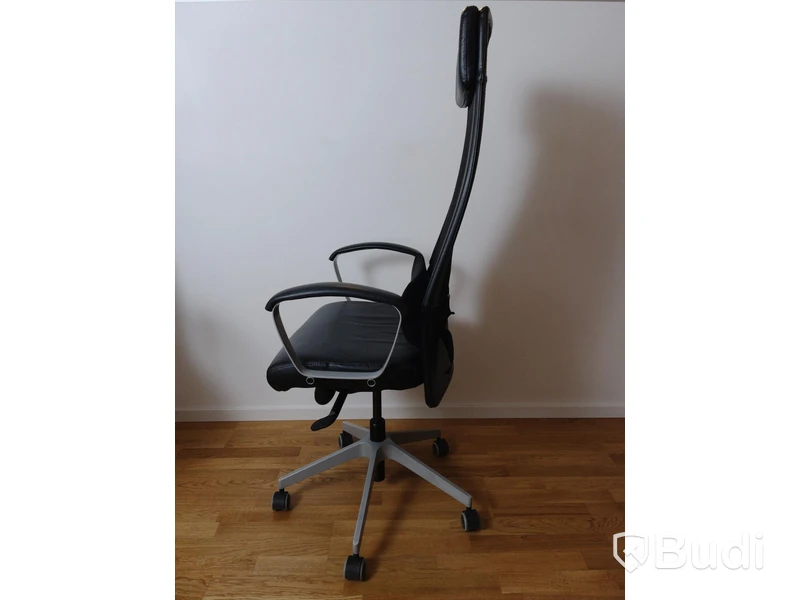 Kontorsstol IKEA MARKUS med extra stödkudde