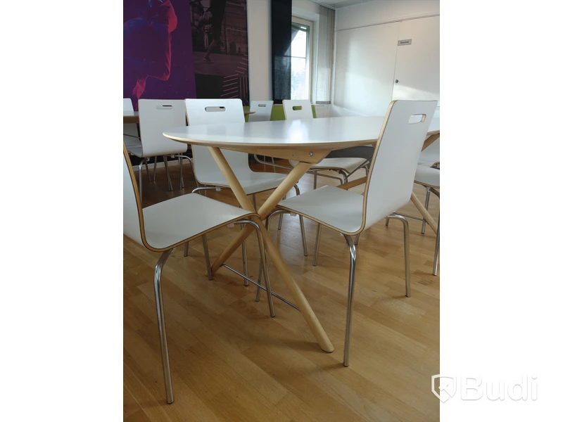 Matbord med 6st stolar L:185 cm B:90 cm H:72,5 cm