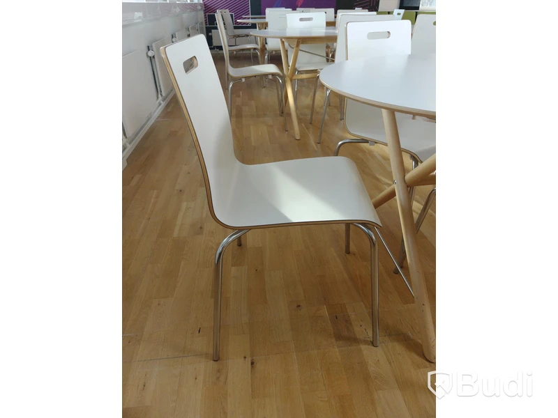 Matbord med 6st stolar L:185 cm B:90 cm H:72,5 cm