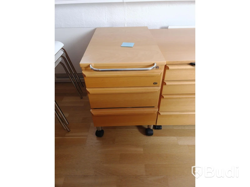 Hurts kinnarps 43x65x61, saknar nyckel