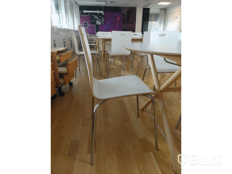 Matbord med 6st stolar L:185 cm B:90 cm H:72,5 cm