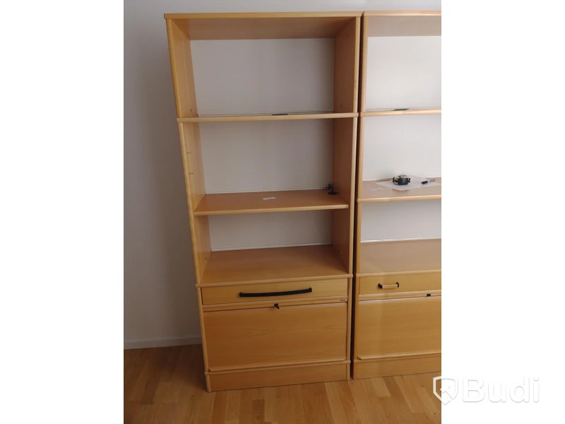 Bokhylla med låsbart jalusiskåp Kinnarps 80x40x185 cm