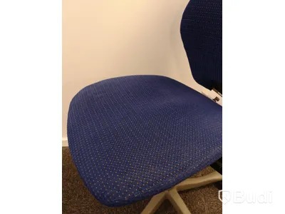 Kontorsstol Kinnarps, saknar armstöd