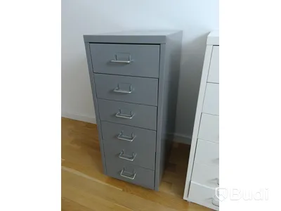 Hurts - 3 st. Ikea, grå och vit metall, på hjul.