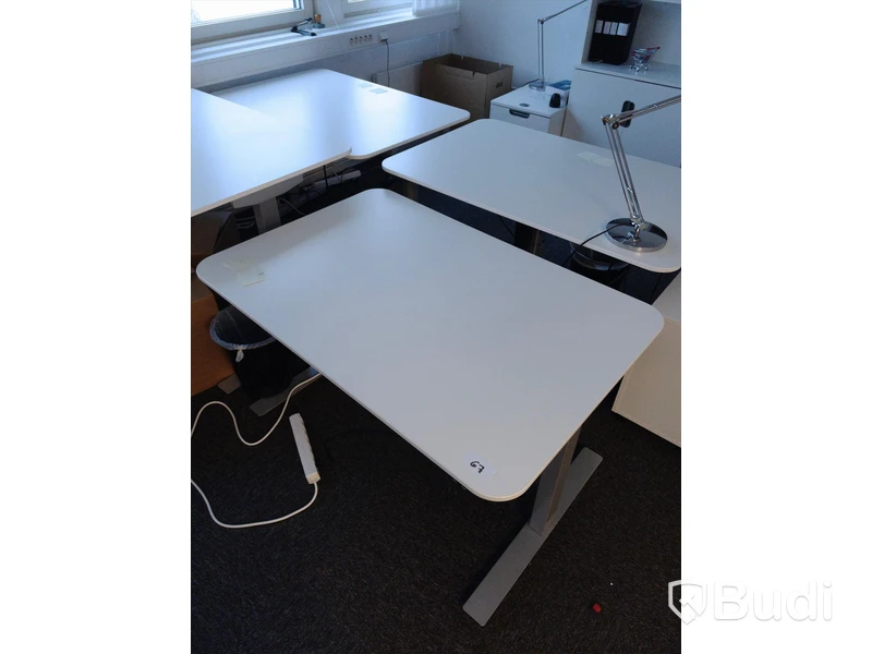 Höj- och sänkbart skrivbord -  Funktionstestad.