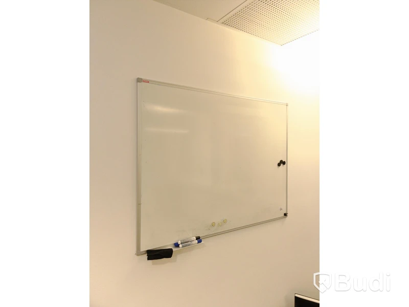 Whiteboard - 120x90 cm, Staples.